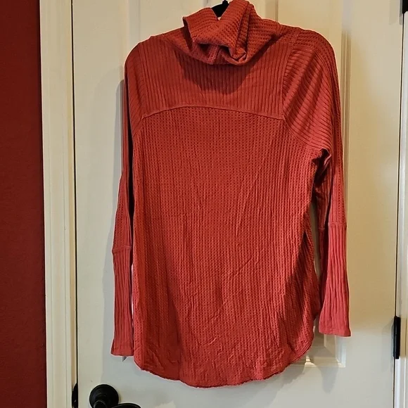 Free People Red Cowl Neck Blouse - Picture 5 of 11